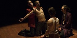 Poruszający “Osad” Teatru Krzyk w cyklu “Teatr Niebywały”